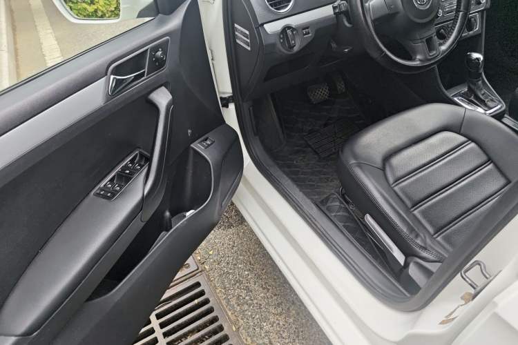 Used Volkswagen Jetta 2013 1.6L Automatic Comfort Model Driver Seat