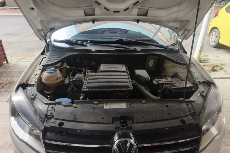 Used Volkswagen Jetta 2013 1.6L Manual Comfort Model Engine Bay