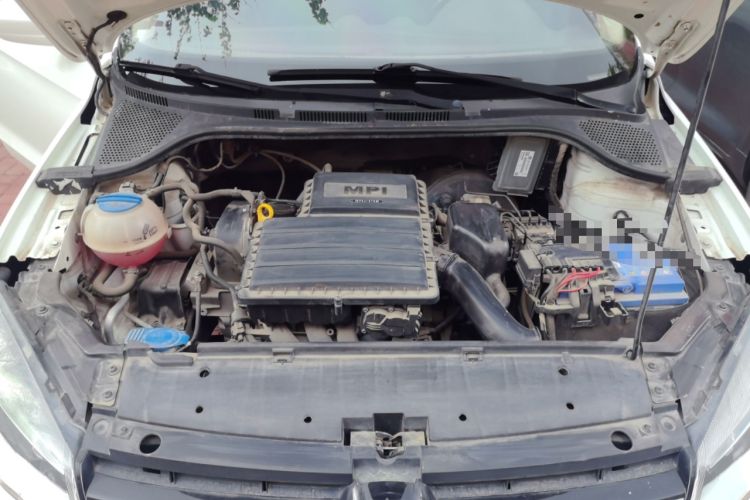 Used Volkswagen Jetta 2013 1.6L Manual Fashion Edition Engine Bay