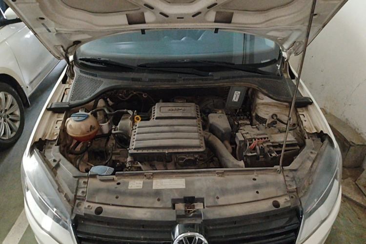 Used Volkswagen Jetta 2013 1.6L Manual Fashion Edition Engine Bay