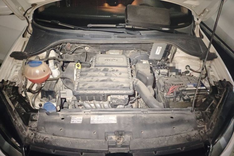 Used Volkswagen Jetta 2013 1.4L Manual Fashion Model Engine Bay