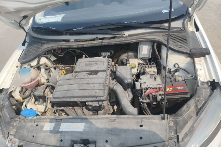Used Volkswagen Jetta 2013 1.6L Manual Fashion Edition Engine Bay