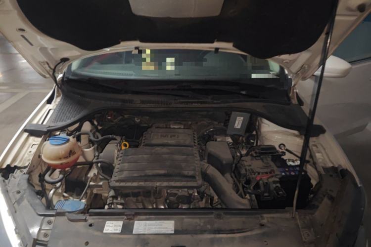 Used Volkswagen Jetta 2013 1.6L Automatic Luxury Model Engine Bay