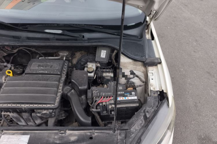 Used Volkswagen Jetta 2013 1.6L Manual Comfort Model Engine Bay Left