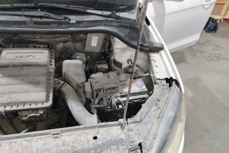 Used Volkswagen Jetta 2013 1.6L Manual Comfort Model Engine Bay Left