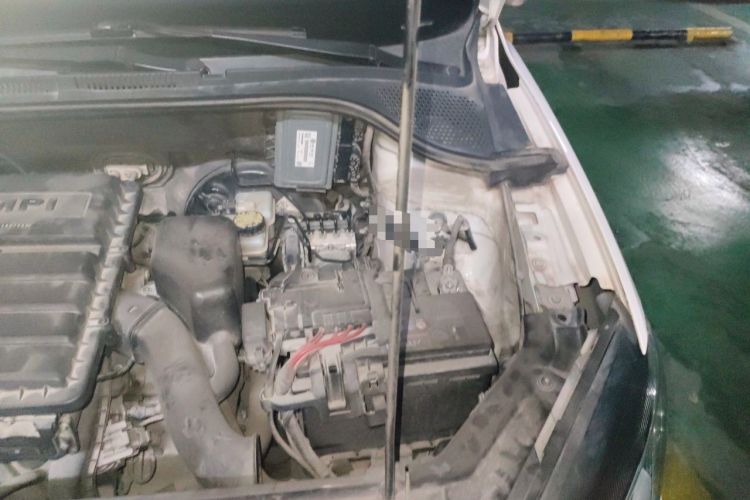 Used Volkswagen Jetta 2013 1.4L Manual Comfort Model Engine Bay Left