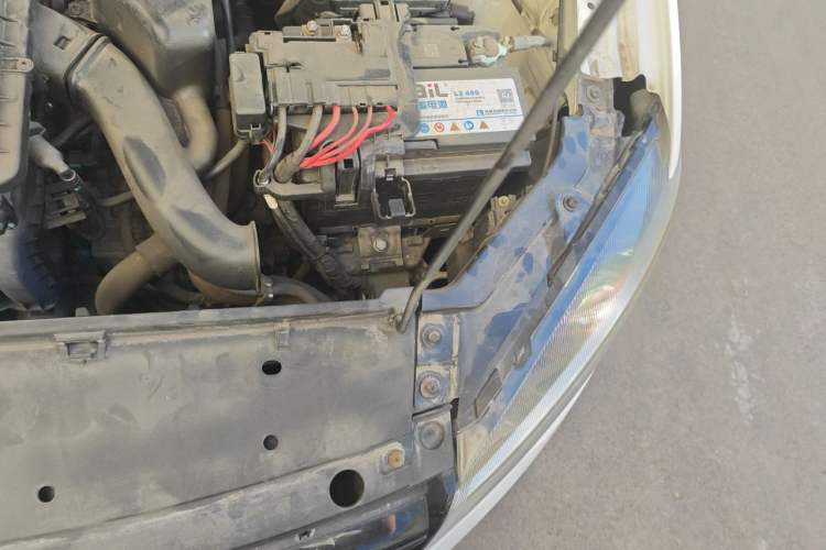 Used Volkswagen Jetta 2013 1.6L Automatic Fashion Model Engine Bay Left