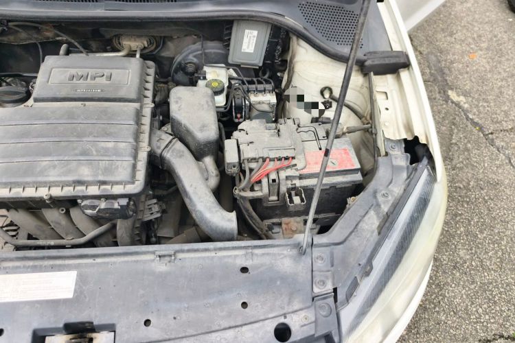 Used Volkswagen Jetta 2013 1.6L Manual Comfort Model Engine Bay Left