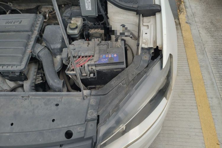 Used Volkswagen Jetta 2013 1.6L Manual Comfort Model Engine Bay Left