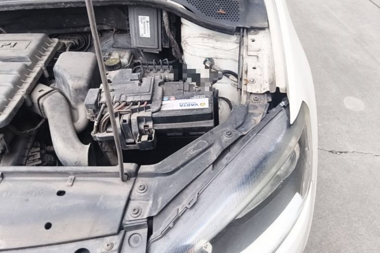 Used Volkswagen Jetta 2013 1.6L Manual Comfort Model Engine Bay Left