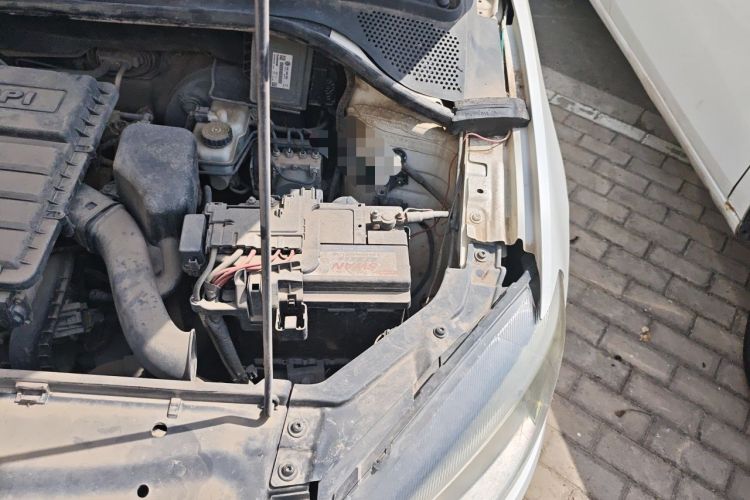 Used Volkswagen Jetta 2013 1.4L Manual Fashion Model Engine Bay Left