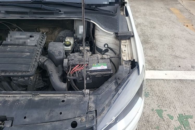 Used Volkswagen Jetta 2013 1.4L Manual Comfort Model Engine Bay Left