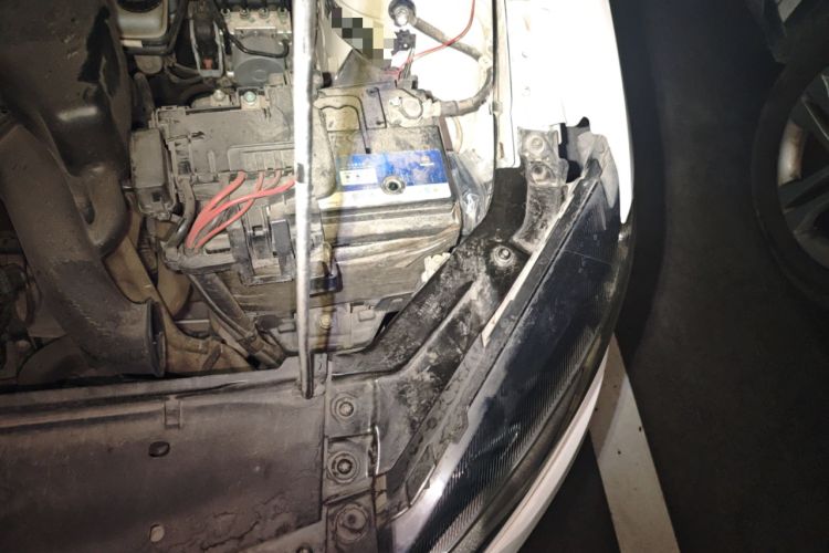 Used Volkswagen Jetta 2013 1.4L Manual Fashion Model Engine Bay Left