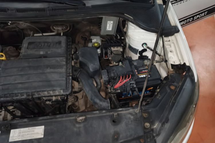 Used Volkswagen Jetta 2013 1.4L Manual Fashion Model Engine Bay Left