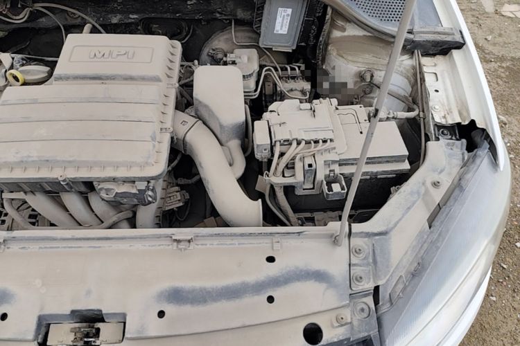 Used Volkswagen Jetta 2013 1.6L Manual Comfort Model Engine Bay Left