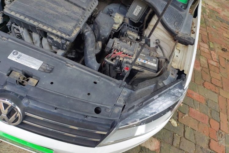 Used Volkswagen Jetta 2013 1.6L Manual Comfort Model Engine Bay Left