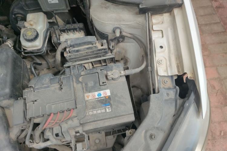 Used Volkswagen Jetta 2013 1.6L Automatic Comfort Model Engine Bay Left