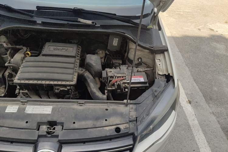 Used Volkswagen Jetta 2013 1.6L Manual Comfort Model Engine Bay Left