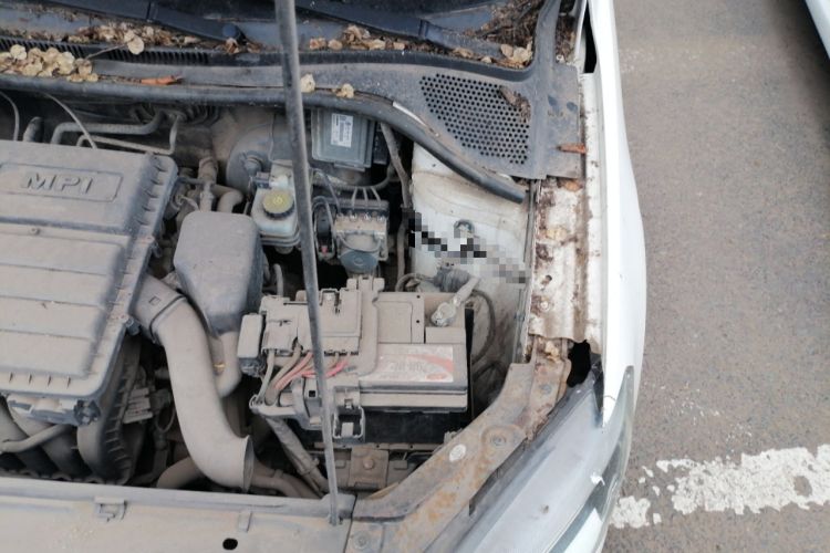 Used Volkswagen Jetta 2013 1.6L Manual Comfort Model Engine Bay Left
