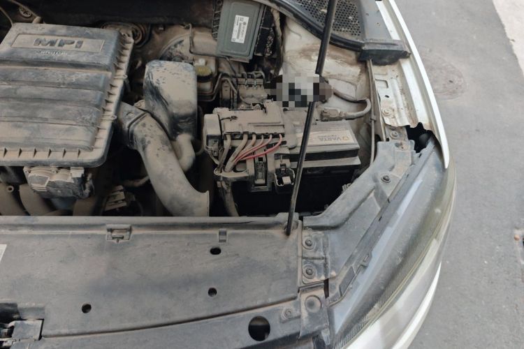 Used Volkswagen Jetta 2013 1.6L Manual Comfort Model Engine Bay Left
