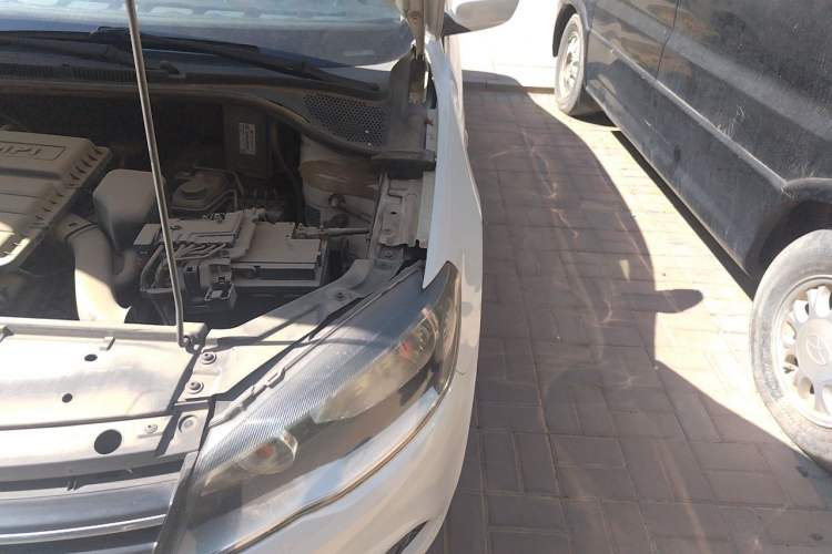 Used Volkswagen Jetta 2013 1.6L Manual Comfort Model Engine Bay Left