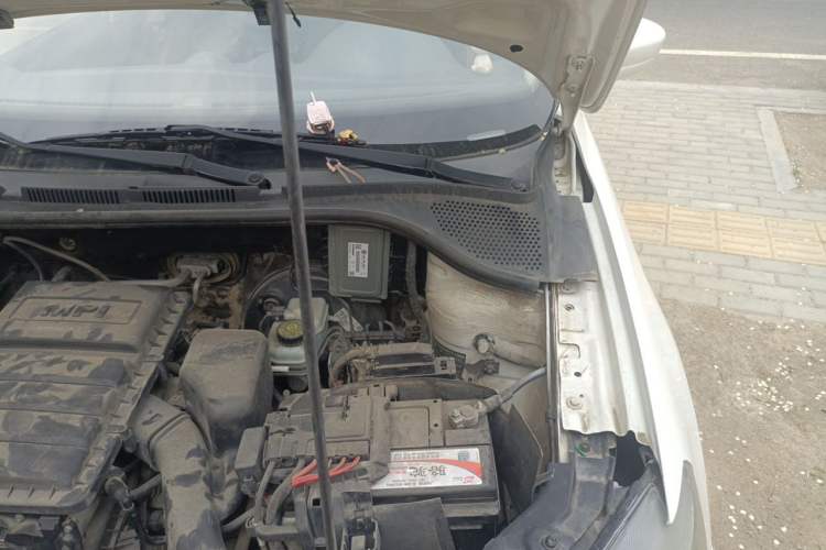 Used Volkswagen Jetta 2013 1.6L Automatic Comfort Model Engine Bay Left
