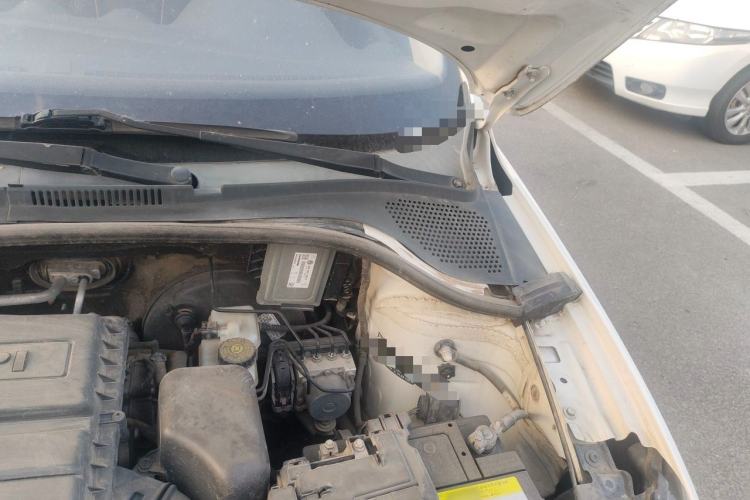 Used Volkswagen Jetta 2013 1.6L Manual Comfort Model Engine Bay Left