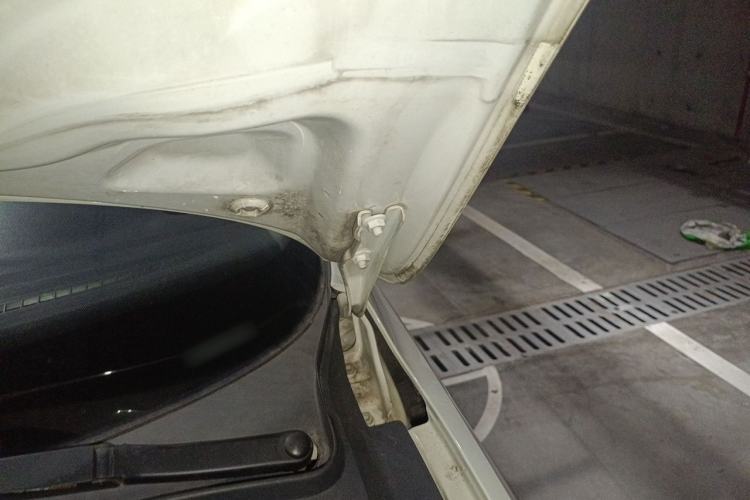Used Volkswagen Jetta 2013 1.6L Automatic Comfort Model Engine Bay Left