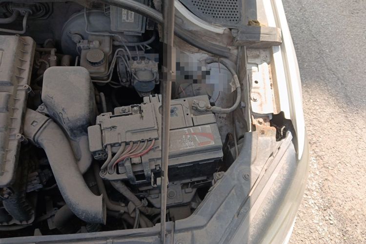 Used Volkswagen Jetta 2013 1.6L Manual Fashion Edition Engine Bay Left
