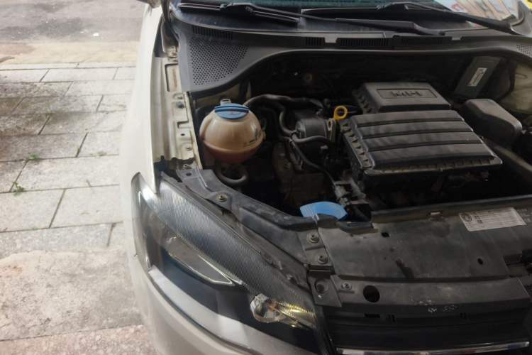 Used Volkswagen Jetta 2013 1.6L Manual Comfort Model Engine Bay Right