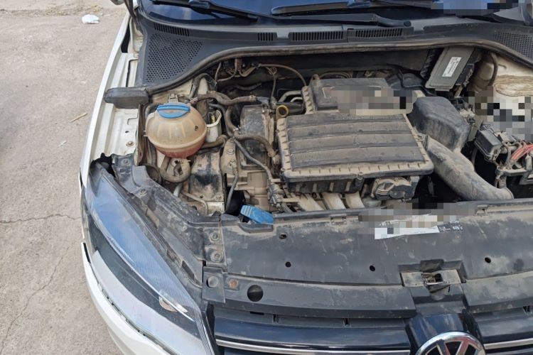 Used Volkswagen Jetta 2013 1.6L Manual Comfort Model Engine Bay Right