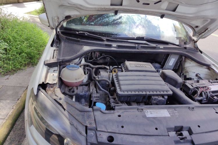 Used Volkswagen Jetta 2013 1.6L Manual Comfort Model Engine Bay Right