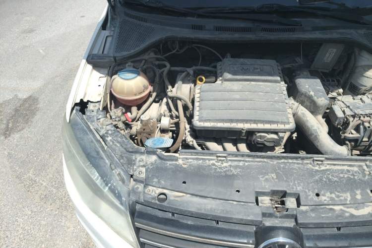 Used Volkswagen Jetta 2013 1.4L Manual Comfort Model Engine Bay Right