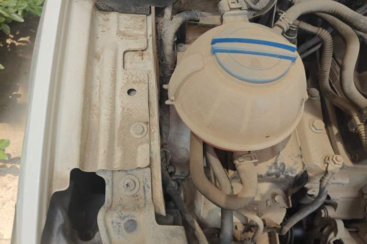 Used Volkswagen Jetta 2013 1.4L Manual Comfort Model Engine Bay Right