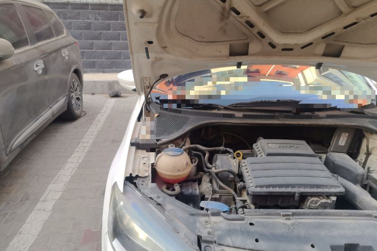 Used Volkswagen Jetta 2013 1.4L Manual Comfort Model Engine Bay Right