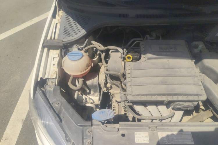 Used Volkswagen Jetta 2013 1.6L Manual Comfort Model Engine Bay Right