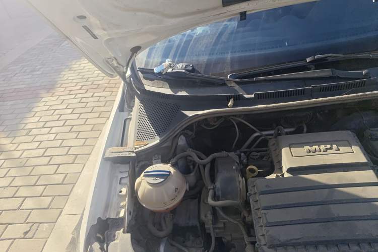 Used Volkswagen Jetta 2013 1.6L Manual Comfort Model Engine Bay Right