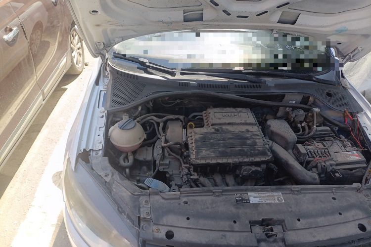 Used Volkswagen Jetta 2013 1.6L Automatic Comfort Model Engine Bay Right