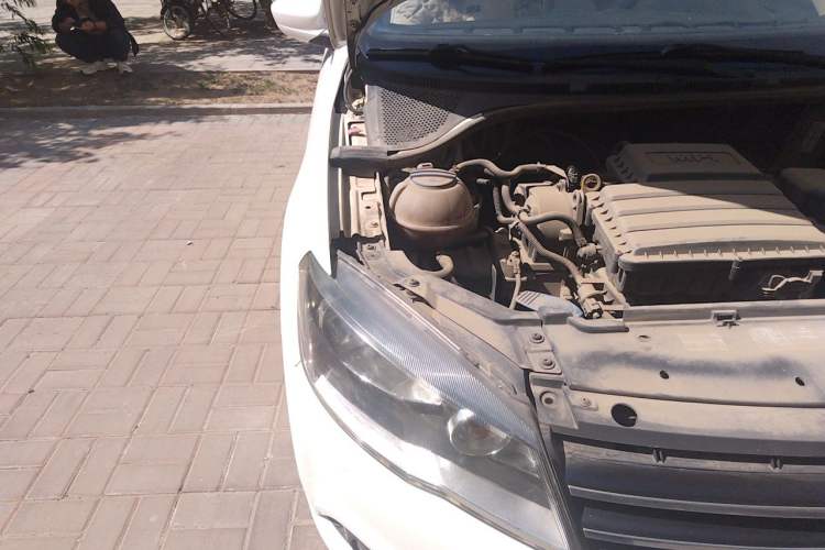 Used Volkswagen Jetta 2013 1.6L Manual Comfort Model Engine Bay Right