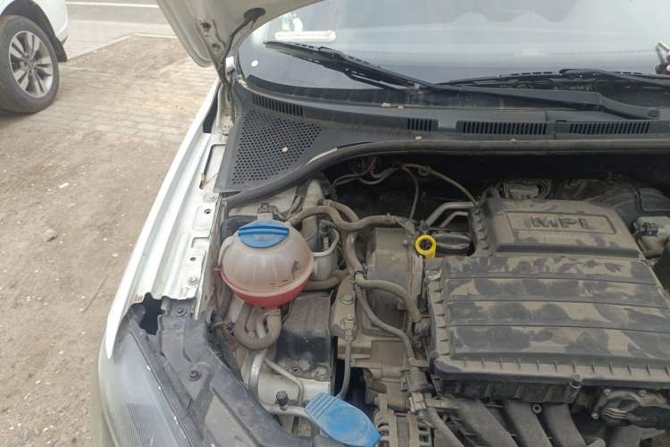Used Volkswagen Jetta 2013 1.6L Automatic Comfort Model Engine Bay Right