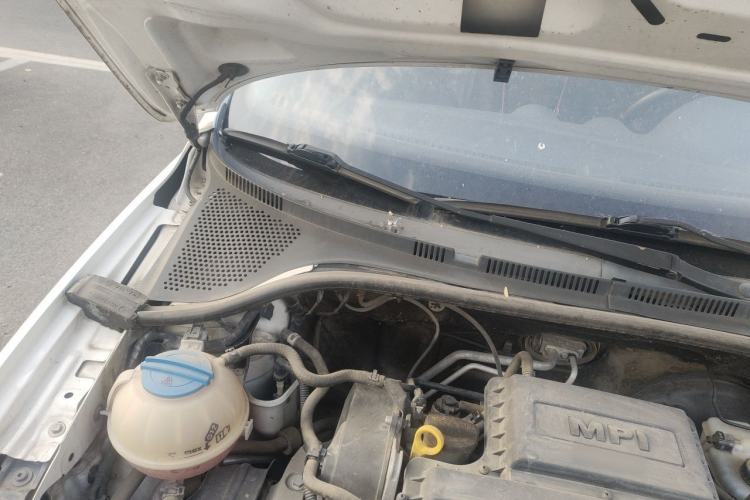 Used Volkswagen Jetta 2013 1.6L Manual Comfort Model Engine Bay Right