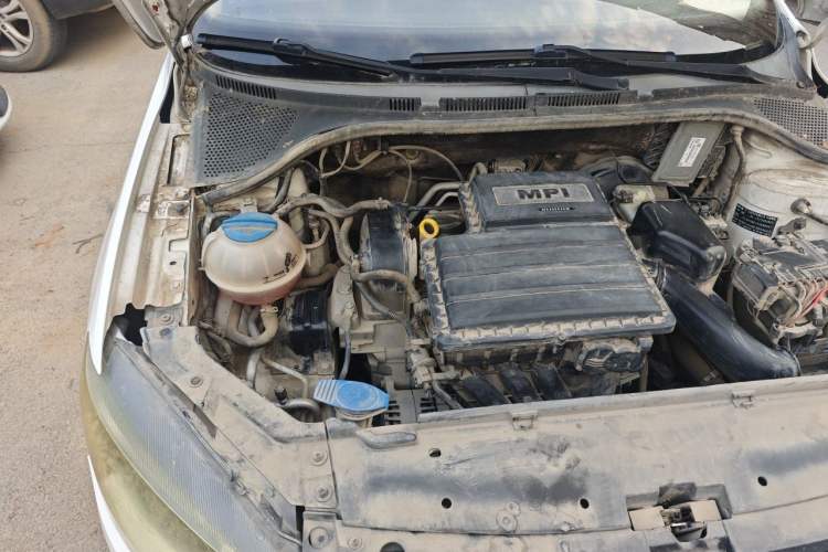 Used Volkswagen Jetta 2013 1.4L Manual Fashion Model Engine Bay Right