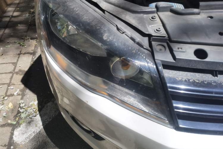 Used Volkswagen Jetta 2013 1.6L Automatic Comfort Model Engine Bay Right