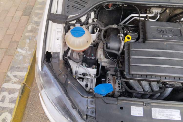 Used Volkswagen Jetta 2013 1.6L Manual Comfort Model Engine Bay Right