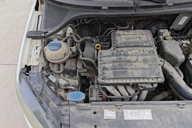 Used Volkswagen Jetta 2013 1.6L Manual Comfort Model Engine Bay Right