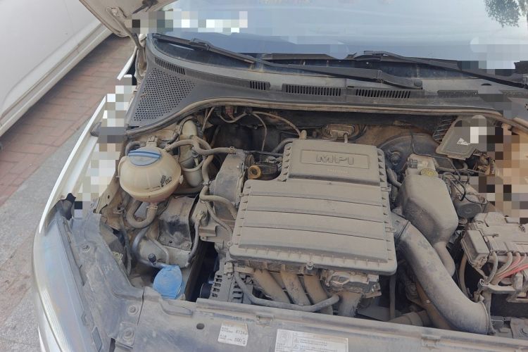 Used Volkswagen Jetta 2013 1.4L Manual Fashion Model Engine Bay Right