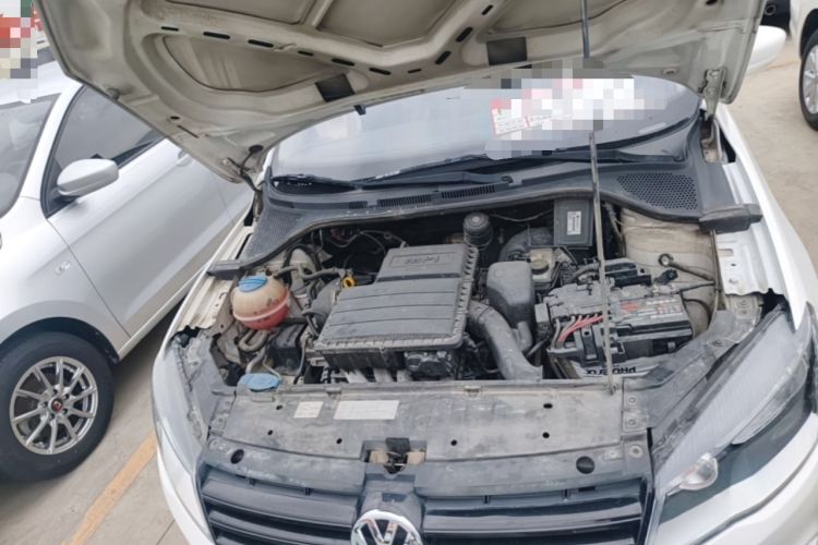 Used Volkswagen Jetta 2013 1.6L Automatic Fashion Model Engine Bay