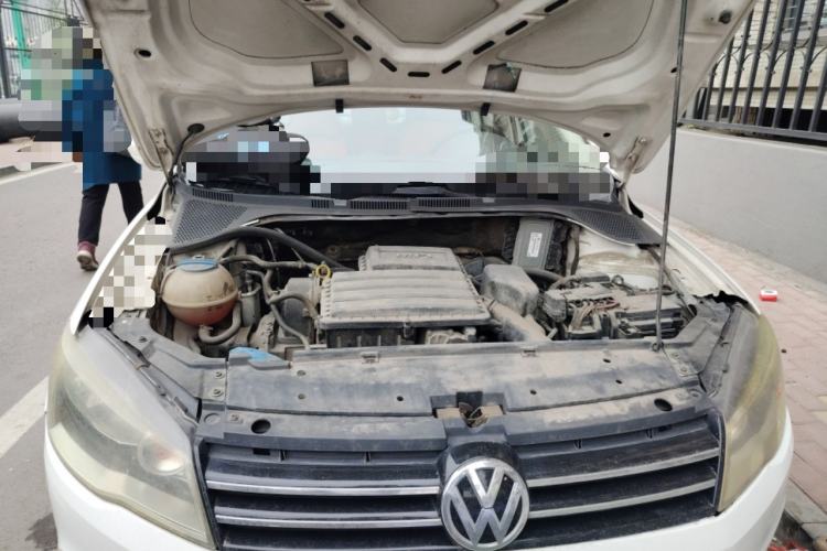 Used Volkswagen Jetta 2013 1.6L Automatic Luxury Model Engine Bay