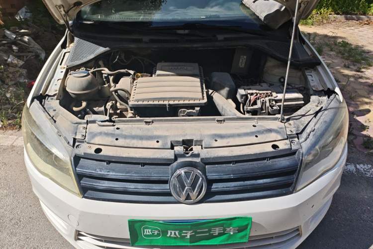 Used Volkswagen Jetta 2013 1.4L Manual Fashion Model Engine Bay