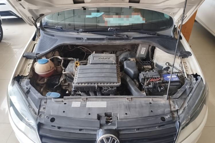 Used Volkswagen Jetta 2013 1.6L Manual Fashion Edition Engine Bay